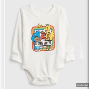 Gap Sesame Street long sleeve onesie NWT 18-24months
